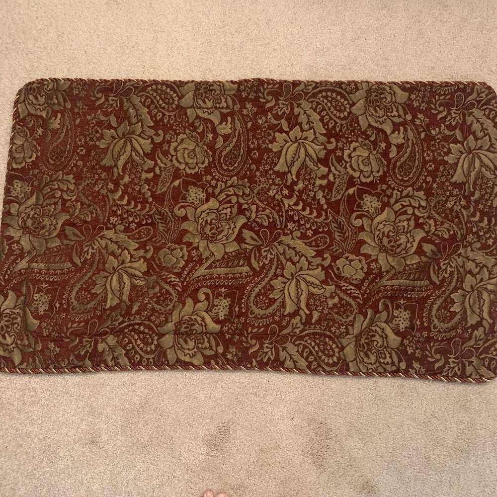 King Size. Jacquard. Lip Cord Edged Pillow Sham. 40" x 24.5". B88.